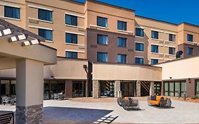 Courtyard By Marriott Jacksonville